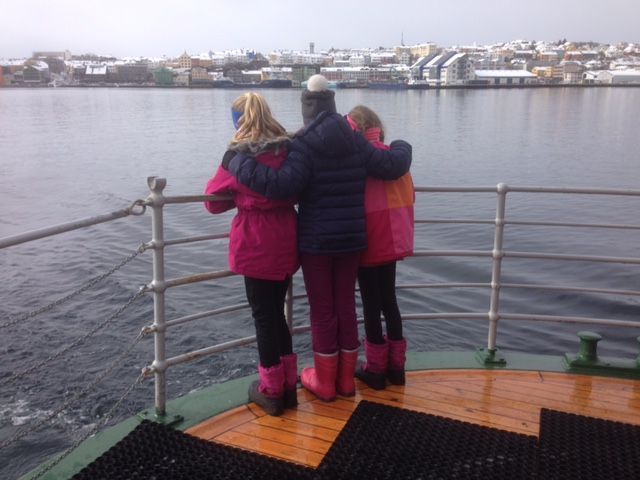Tre barn på Sundbåten